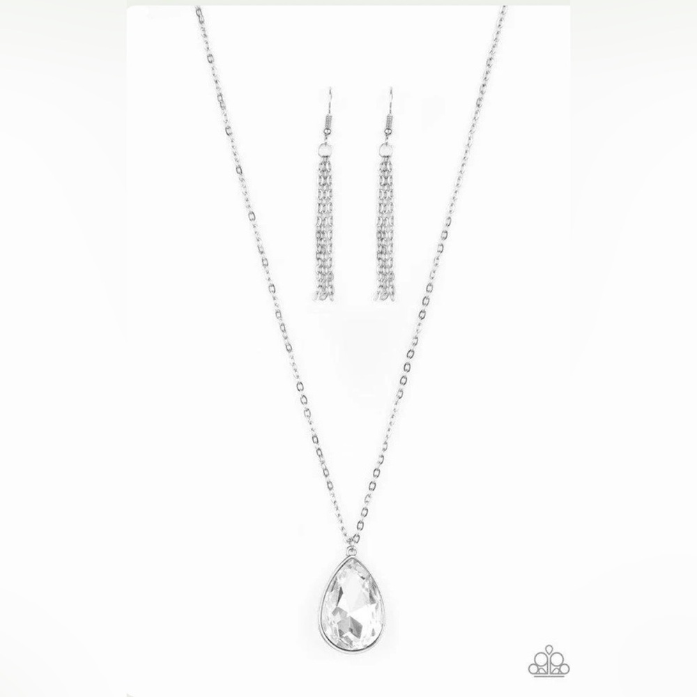 Paparazzi Silver Necklace and Earring Set